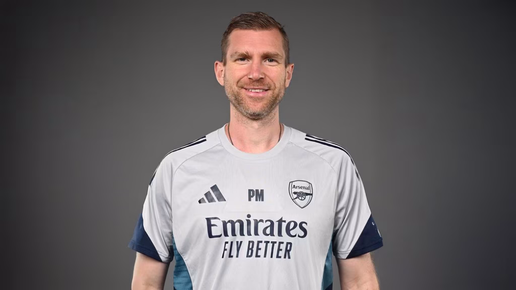 Academy's Manager, Per Mertesacker